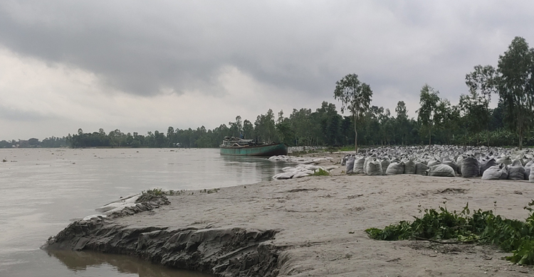 দুধকুমার নদের পানি বিপৎসীমার ওপরে, বন্যার শঙ্কা