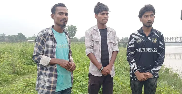 শূন্যরেখায় অবস্থানরত ৩ ব্যক্তি রাতের অন্ধকারে নিখোঁজ