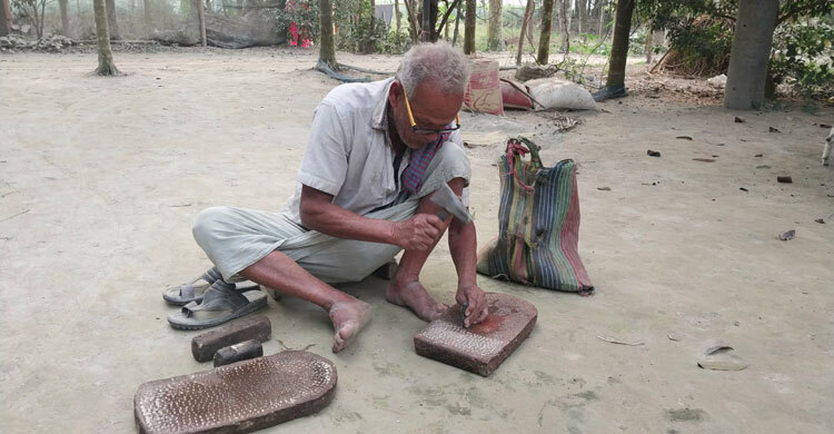 শিল-পাটার ধার‌ কে‌টে সংসার চলে সুশীলের