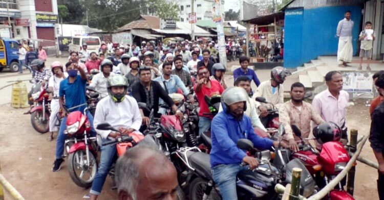 কুড়িগ্রামে জ্বালানি তেল বিক্রিতে কড়াকড়ি, প্রশাসনের জরুরি নির্দেশনা
