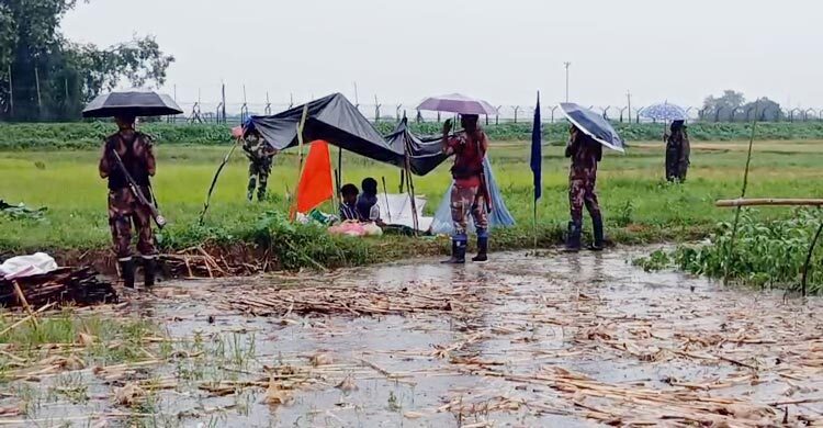 সীমান্তের শূন্যরেখায় ঝু‌লে আছে ৫ যুবকের ভাগ‌্য