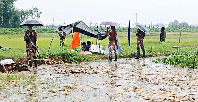 পুশ-ইনে ব্যর্থ হয়ে শূন্যরেখায় থাকা ২ যুব‌ক নি‌খোঁজ, জানে না বিজিবি