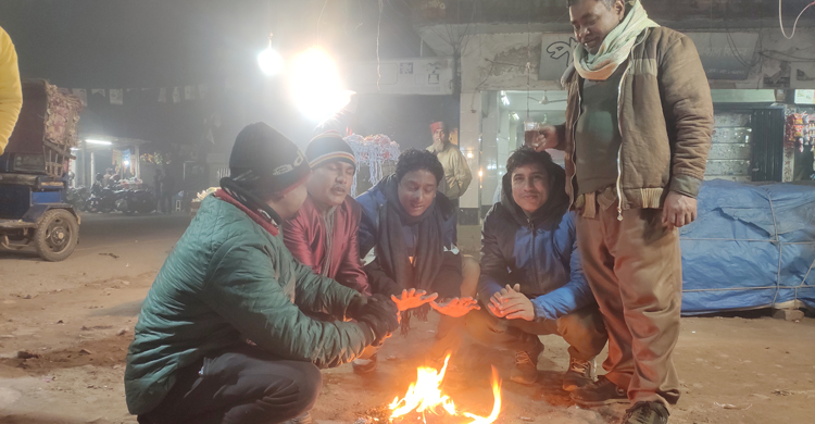 কুড়িগ্রামে তীব্র ঠান্ডায় বিপর্যস্ত জনজীবন