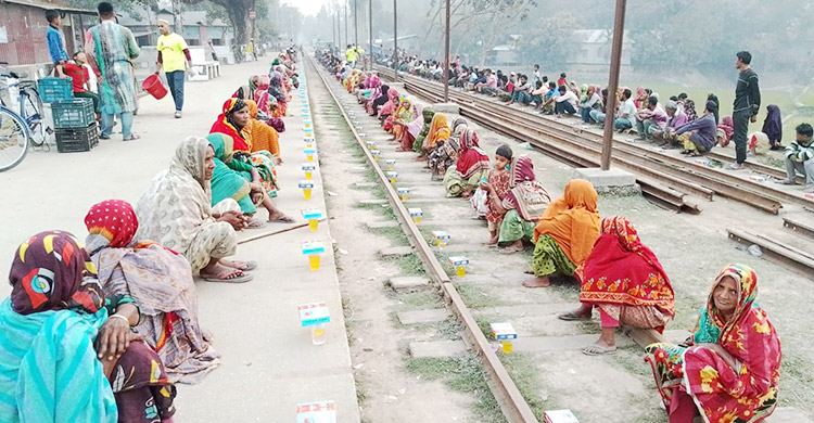 ভালো কাজ করলেই মিলছে ফ্রি ইফতার-রাতের খাবার
