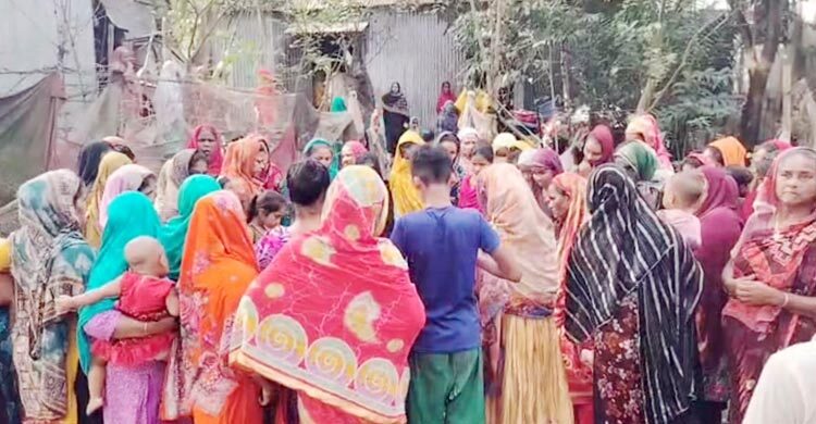 কিশোরগঞ্জে গর্তে পড়ে শিশুর মৃত্যু