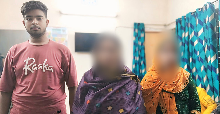 অবৈধ অনুপ্রবেশের দায়ে আটক ৩ বাংলাদেশিকে বিজিবির কাছে হস্তান্তর