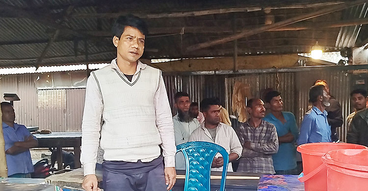 গরুর পচা মাংস বিক্রি, ব্যবসায়ীকে অর্থদণ্ড