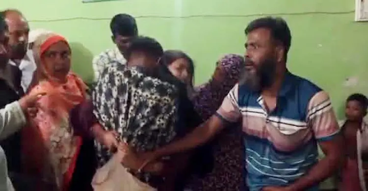 কেউ কাউকে ছাড়তে নারাজ, প্রেমিক যুগলের কান্নার ভিডিও ভাইরাল