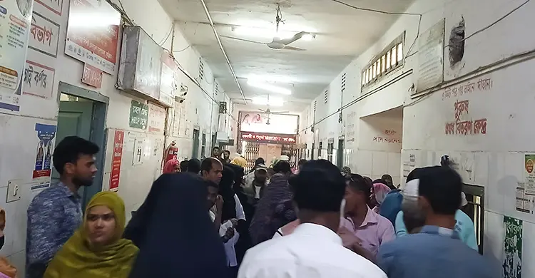 সব রোগের চিকিৎসা করেন সেকমো!