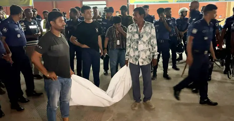 ভাঙা হাতের অস্ত্রোপচারের সময় শিশুর মৃত্যু, পুলিশ হেফাজতে দুই চিকিৎসক