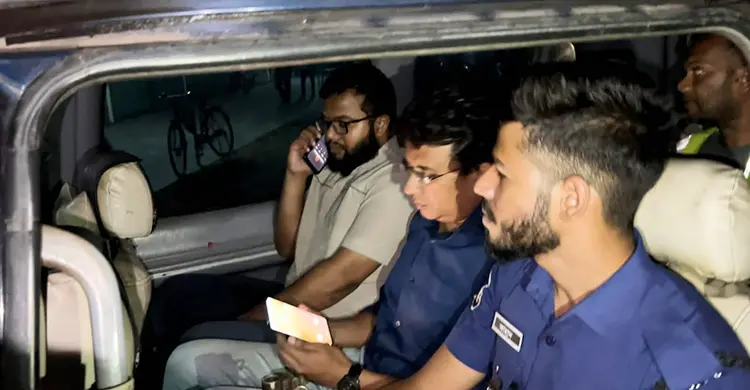 ভাঙা হাতের অস্ত্রোপচারের সময় শিশুর মৃত্যু, পুলিশ হেফাজতে দুই চিকিৎসক