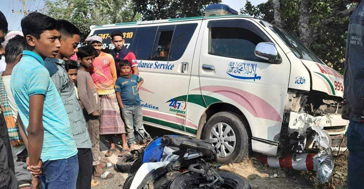 চেকপোস্ট দেখে পালানোর সময় মোটরসাইকেল দুর্ঘটনায় যুবক নিহত