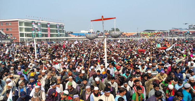 ৫৪ বছর ধরে যখন যে ক্ষমতায় এসেছে এ দেশকে খাবলে খামচে তছনছ করেছে