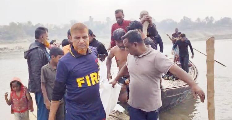 গড়াই নদীতে দুই শিশু নিখোঁজ: ১৯ ঘণ্টা পর একজনের মরদেহ উদ্ধার
