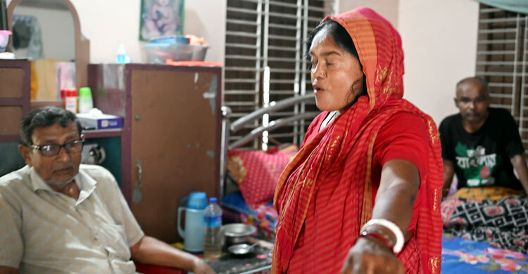 ডাকাতি করতে না পেরে দুই লাখ টাকা চাঁদা দাবি