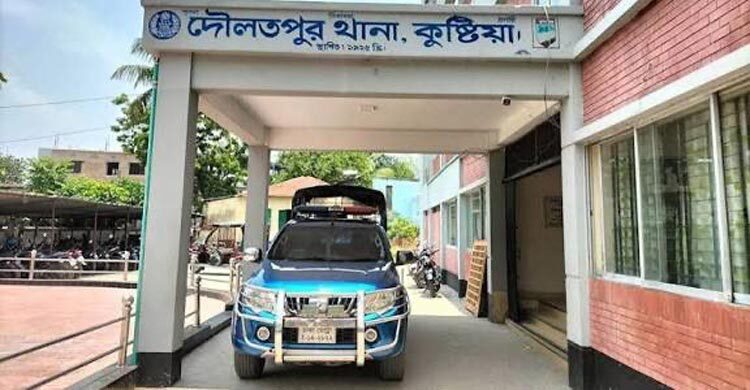 দুই সন্ত্রাসী বাহিনীর হাতে জিম্মি ফিলিপনগর