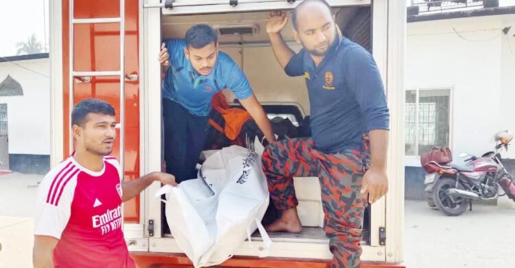 স্যান্ডেলের সূত্র ধরে পুকুর থেকে নিখোঁজ বৃদ্ধের মরদেহ উদ্ধার