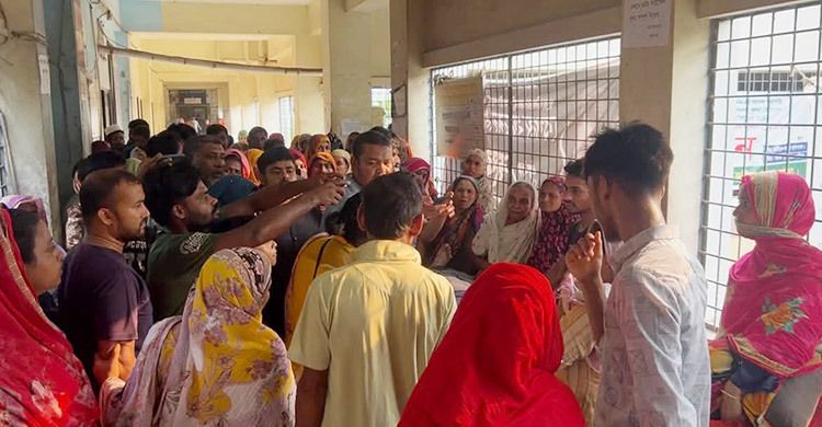 এসএসসি পরীক্ষা শেষে গড়াই নদে গোসলে নেমে দুই বন্ধুর মৃত্যু