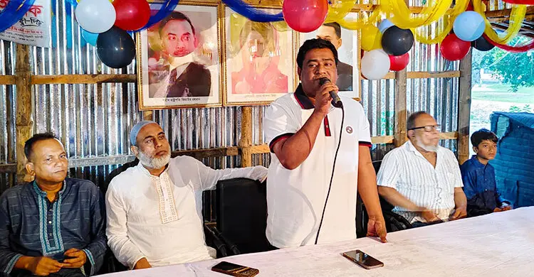 কর্মীদের সরকারি খালে বাঁধ দিয়ে মাছ চাষের নির্দেশ বিএনপি নেতার