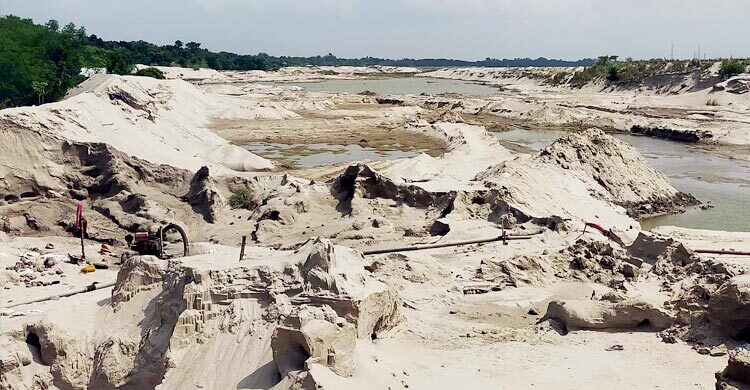 কুমারখালীতে দেড়লাখ ঘনমিটার বালু লুট, থানায় অভিযোগ