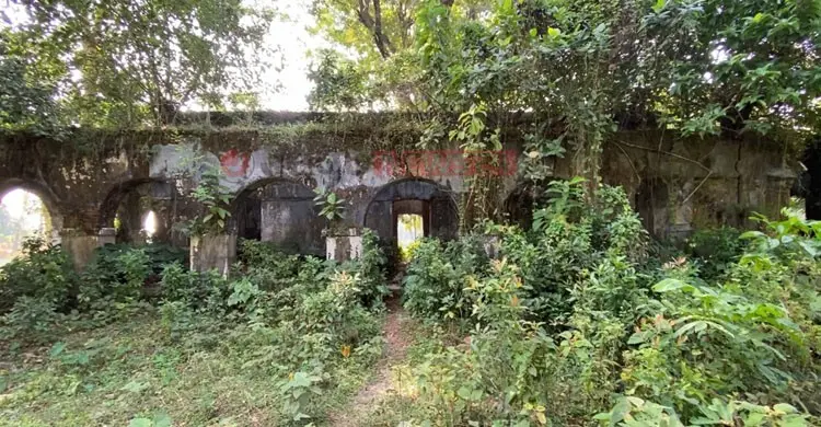 প্রজাদের পেটানো হতো জুতা দিয়ে, ২০০ বছরের পুরোনো কুঠিবাড়ি ধ্বংসের মুখে