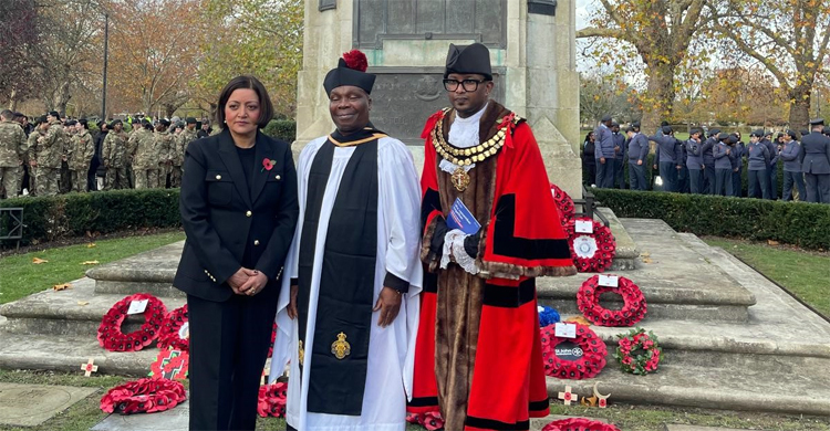 লন্ডনে রিমেমব্রেন্স সানডে উদযাপন