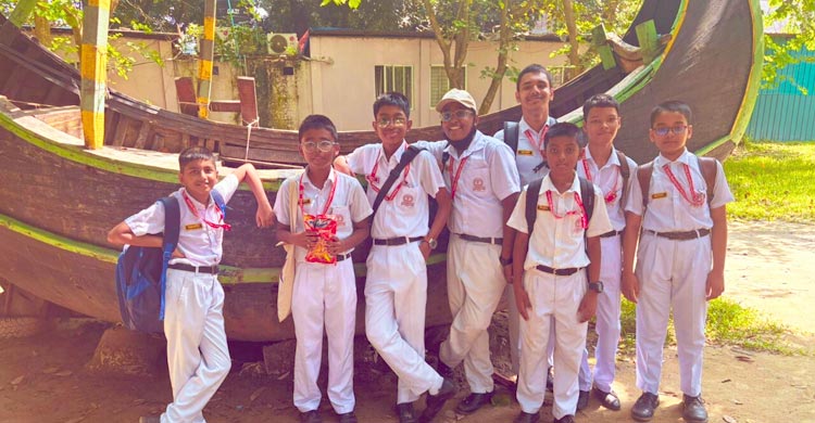 একদিনের সফরে সারাজীবনের স্মৃতি