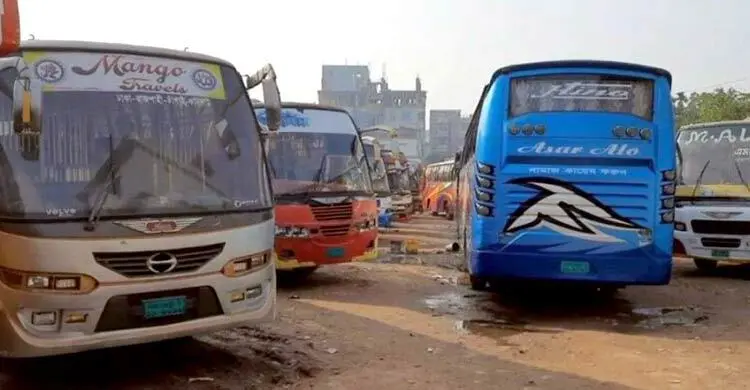 পূর্বঘোষণা ছাড়াই রাজশাহীর সঙ্গে সারাদেশের বাস চলাচল বন্ধ