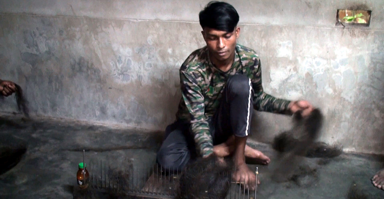 পুরুষের বেতন ২০ হাজার, নারীর আড়াই!