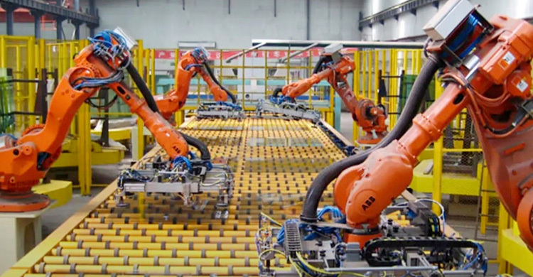 ২০২৬ সাল নিয়ে আশাবাদী মালয়েশিয়ার উৎপাদন খাত