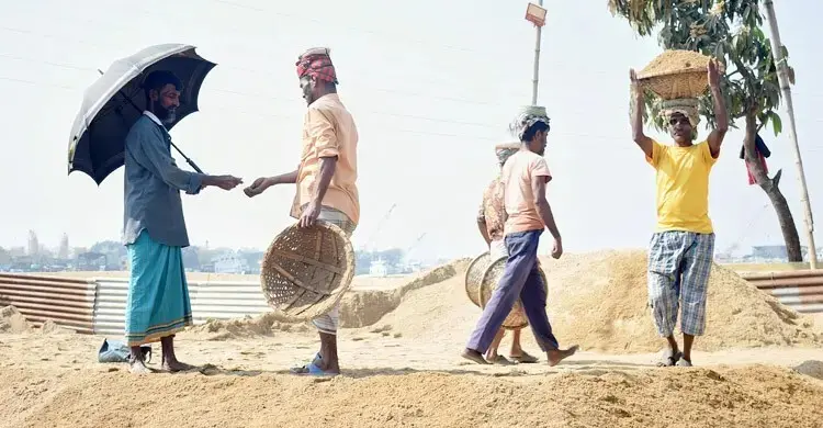 শ্রমিক দিবস: আমরা কতটা এগিয়েছি, কতটা পিছিয়ে আছি