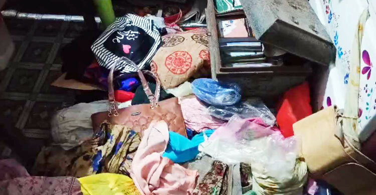 প্রবাসীর পরিবারে ডাকাতদলের হানা, ৭ ভরি সোনা লুট
