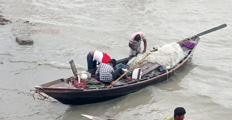 ১৫ মোড়লের দাপটে ফিকে মেঘনায় নিষেধাজ্ঞা-অভিযান