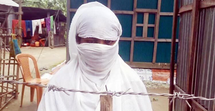 বহিষ্কৃত বিএনপি নেতার কাঁটাতারের বেড়ায় অবরুদ্ধ প্রবাসীর পরিব