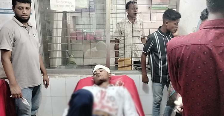 এসএসসি পরীক্ষার্থীকে কোপালেন বান্ধবীর বাবা