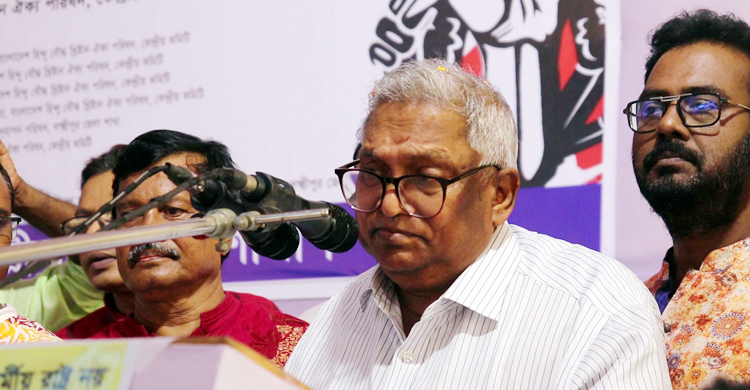 আওয়ামী লীগ সংখ্যালঘুদের মুখে চকলেট গুঁজে দিয়েছে