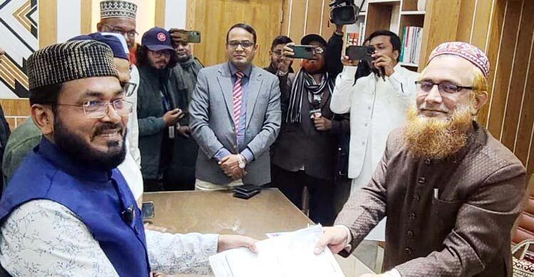 মনোনয়নপত্র দাখিল শেষে হাদি হত্যার বিচার চাইলেন জামায়াত প্রার্থী