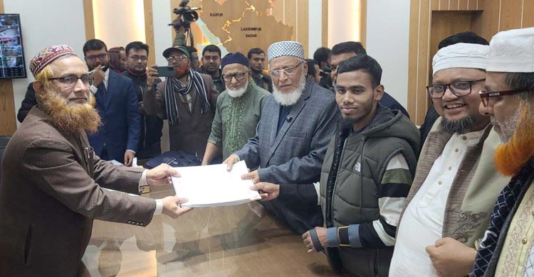 মনোনয়নপত্র দাখিল শেষে হাদি হত্যার বিচার চাইলেন জামায়াত প্রার্থী