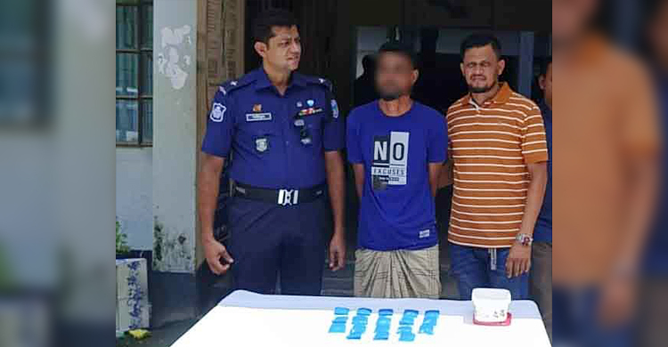 লক্ষ্মীপুরে ৩৬০০ ইয়াবাসহ মাদক কারবারি গ্রেফতার