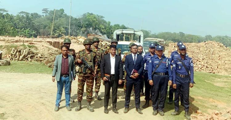 লক্ষ্মীপুরে আ’লীগ নেতার অবৈধ ইটভাটা, জরিমানা