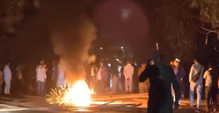 লক্ষ্মীপুরে পুলিশ-এলাকাবাসী সংঘর্ষে আহত ১৫