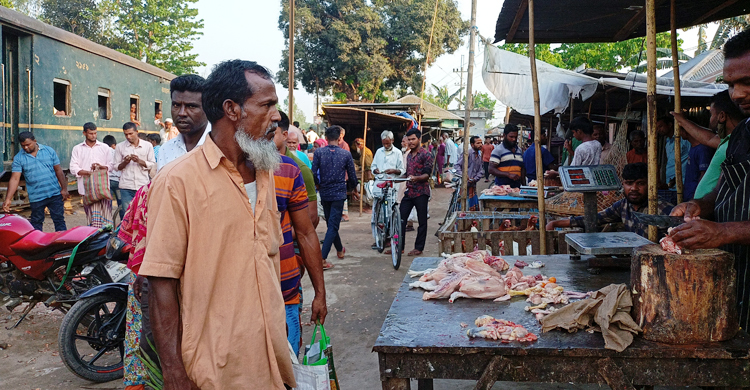 ‘এভাবে দাম বাড়লে আর মাংস খাওয়া হবে না’