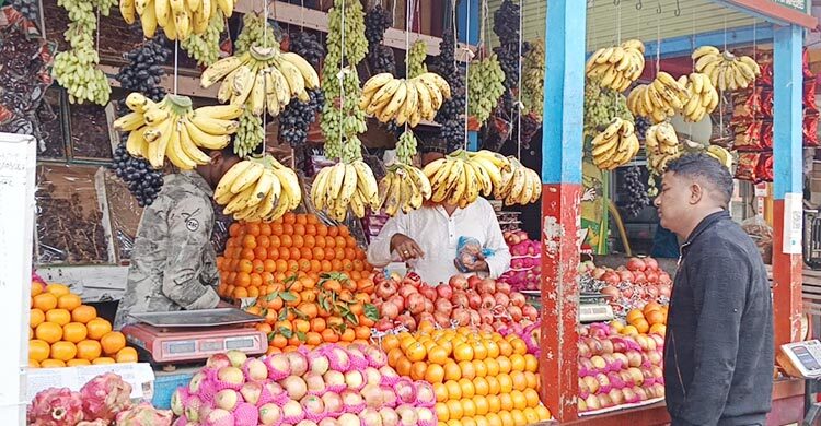 রমজানে ফলের বাজারে শুল্ক-সিন্ডিকেটের থাবা