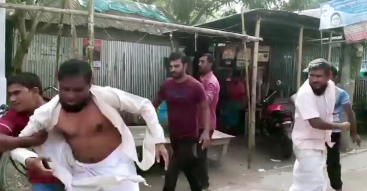 গোপনে নিয়োগ পরীক্ষা, চাকরি প্রত্যাশীদের মার খেলেন প্রধান শিক্ষক