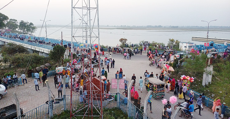 ঈদ আনন্দে মেতেছে তিস্তা ব্যারাজ
