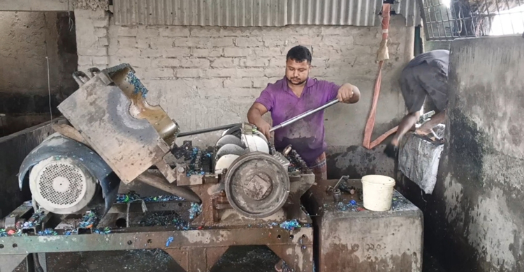 উদ্যোক্তা সংকটে ধুঁকছে লালমনিরহাটের বিসিক