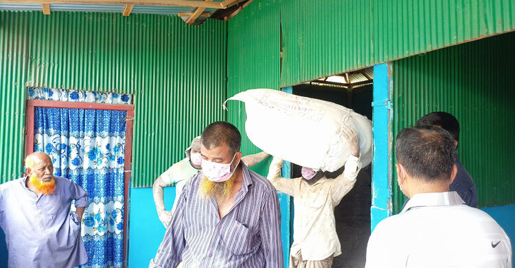 গায়েব হওয়া চায়না কেওলিন পাউডার উদ্ধার, আটক ২