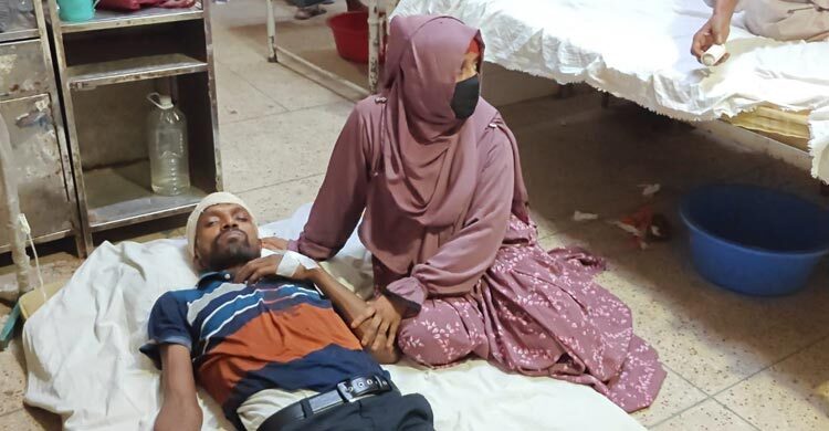 দাঁতের চিকিৎসকের মারধরে আহত রোগী, হাসপাতালে ভর্তি