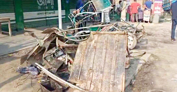 নাটোরে ট্রাক-ইজিবাইক সংঘর্ষ, নিহত ৩