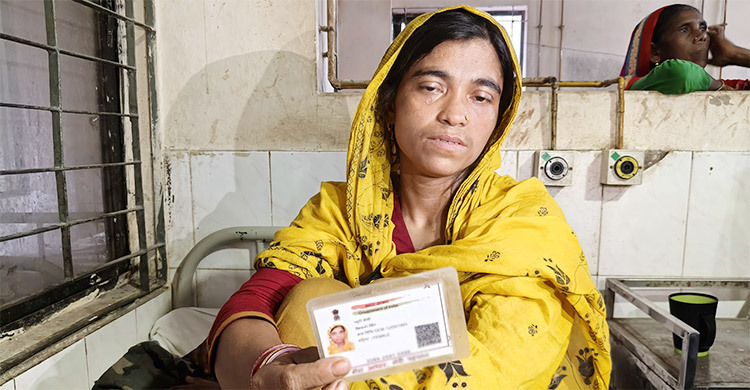 ১২ বছর দাম্পত্যের পর স্বামীর প্রতারণা, সন্তানসহ দিশেহারা ভারতীয় নারী